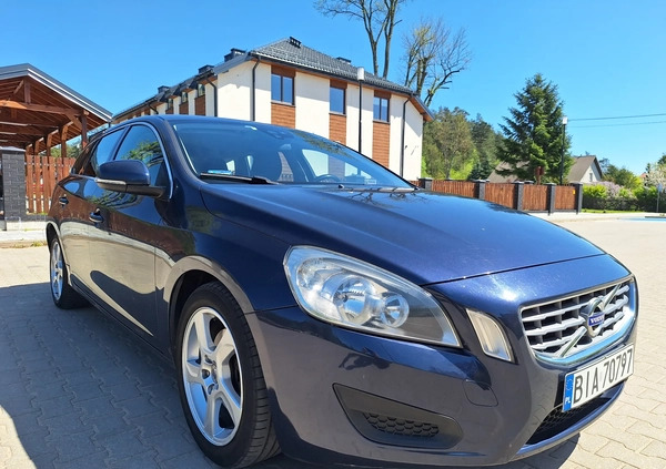 Volvo V60 cena 31500 przebieg: 207700, rok produkcji 2011 z Supraśl małe 172